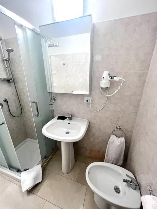 Hotel Virginia Apartaments - Stazione Termini Řím Exteriér fotografie